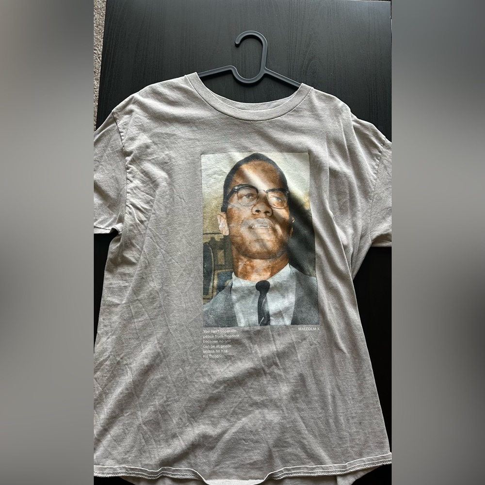 Forever 21 graphic tee